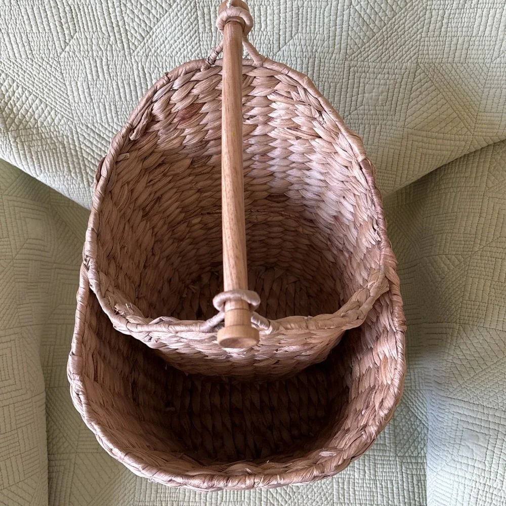 Woven Water Hyacinth Divided Storage Basket Caddy Wood Handle 16